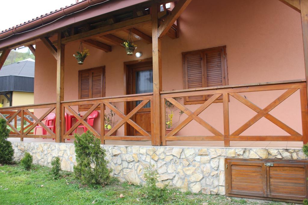 Apartmany Vinné Zewnętrze zdjęcie